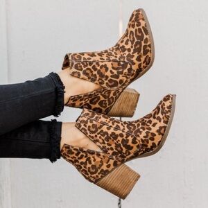 Terry Leopard Booties